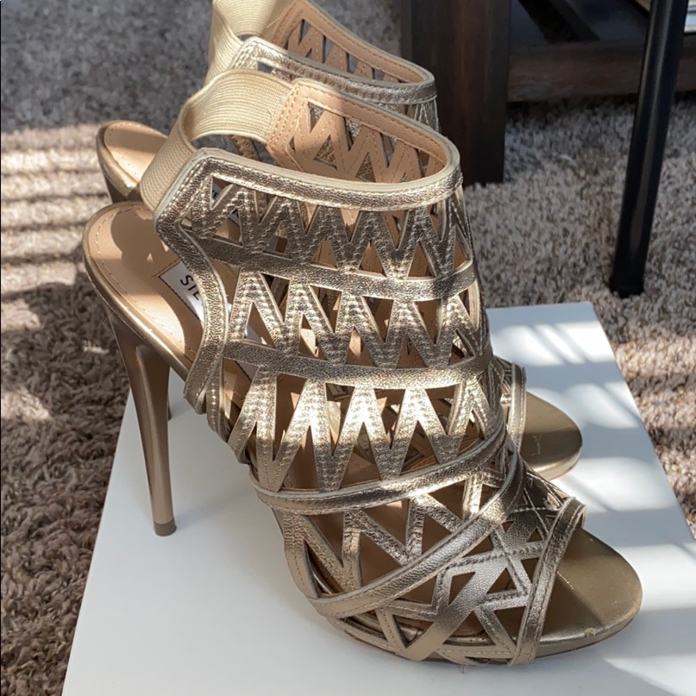 Steve Madden Peeptoe Heels